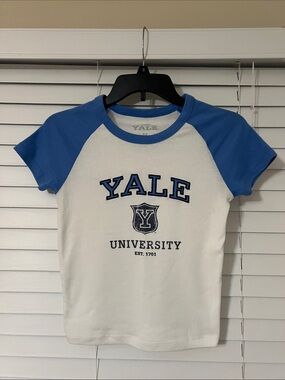 Marshalls White and Blue Yale Raglan Crop Tee Size M